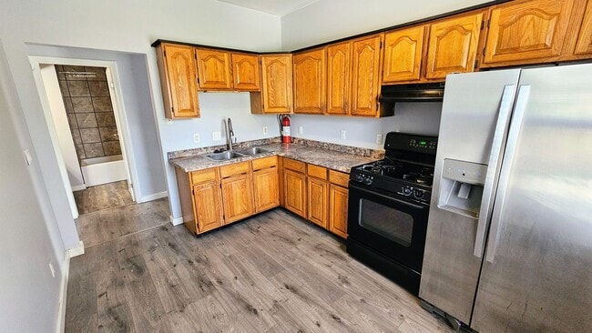 3244 E 5th Ave in Columbus, OH - Building Photo - Building Photo