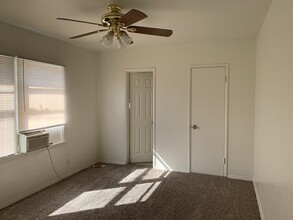 3974 1st St, Unit 3974 in Riverside, CA - Foto de edificio - Building Photo