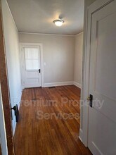 1321 Parmele St in Rockford, IL - Foto de edificio - Building Photo