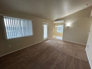 103 5th St in Cheney, WA - Building Photo - Building Photo