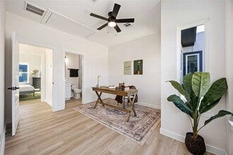 5523 Haight St in Houston, TX - Building Photo - Building Photo