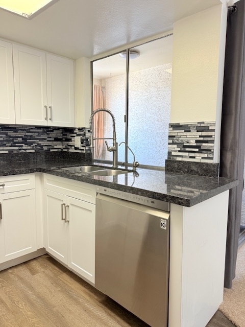 property at 461 W Holmes Ave