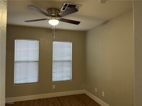 5027 W Eldorado Ln in Las Vegas, NV - Building Photo - Building Photo