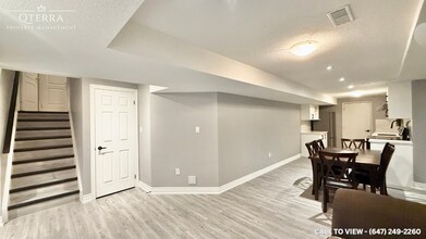 3881 Brinwood Gate in Mississauga, ON - Building Photo - Building Photo