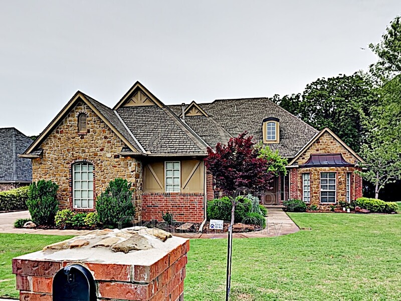 4325 Native Dancer Dr in Edmond, OK - Building Photo