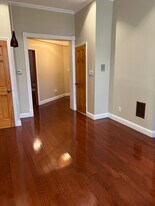 400 Eldert Lane, Unit One Bedroom in Brooklyn, NY - Building Photo