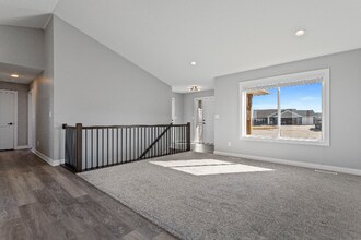 168 Stonelake Dr SE in Rochester, MN - Foto de edificio - Building Photo