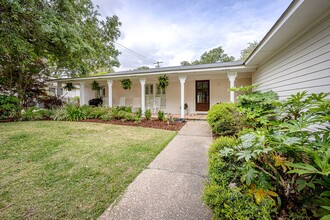140 Southern Cir in Gulfport, MS - Building Photo - Building Photo