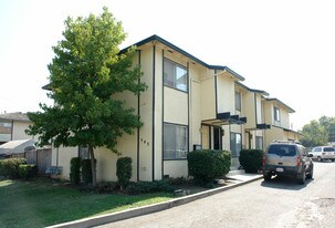545 Penitencia St in Milpitas, CA - Building Photo