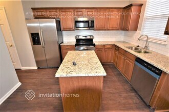 1206 Bethpage Dr in Mebane, NC - Foto de edificio - Building Photo