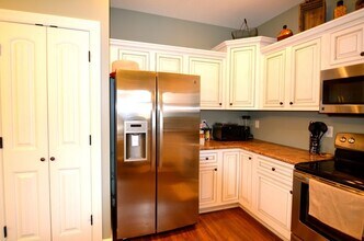 5324 Stone Crest Dr in Manhattan, KS - Building Photo - Building Photo