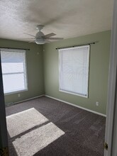 3017 E Hawkins St in Springfield, MO - Foto de edificio - Building Photo