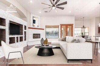 16433 W Hilton Ave in Goodyear, AZ - Building Photo - Building Photo