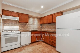 123 Echelon Rd in Voorhees Township, NJ - Foto de edificio - Building Photo