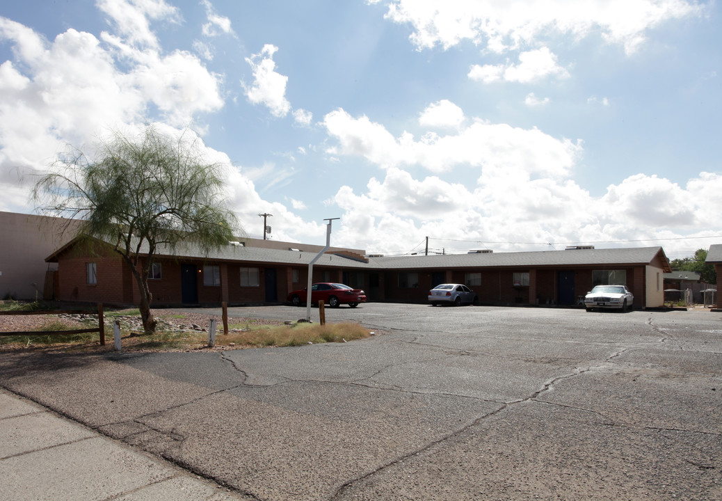 415 W 10th St in Casa Grande, AZ - Building Photo