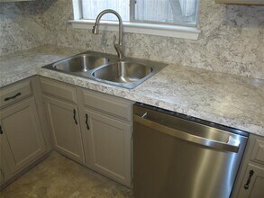 4206 Harcourt Dr in Austin, TX - Building Photo - Building Photo