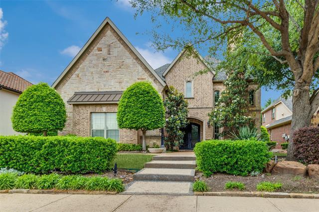 property at 707 Chateaus Dr