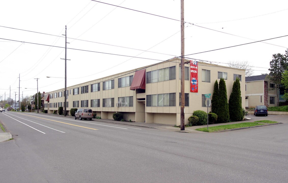 Melissa Anne in Portland, OR - Building Photo