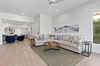 38 Pine Valley Dr in Rancho Mirage, CA - Building Photo - Building Photo