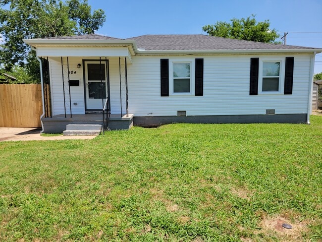 504 N Marshall Dr
