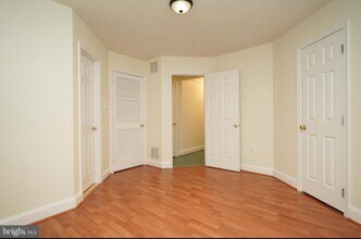 13513 Niagara Falls Ct in Germantown, MD - Building Photo - Building Photo