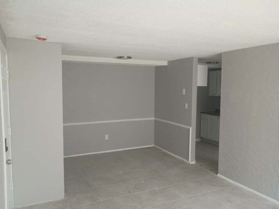 13444 Euclid Ave in East Cleveland, OH - Building Photo