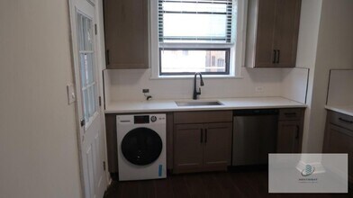 5507-09.5 N Lincoln Ave in Chicago, IL - Building Photo - Building Photo