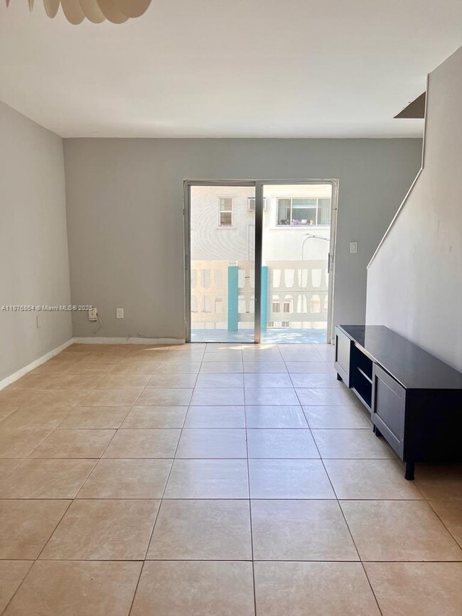 property at 7820 NE Bayshore Ct