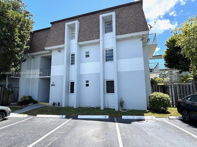 9641 SW 77th Ave in Miami, FL - Building Photo - Building Photo