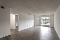 Atwater in Sunrise, FL - Building Photo - Interior Photo