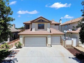 19814 Cuyama Ln in Riverside, CA - Building Photo