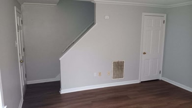 1414 Chatham Heights Rd in Martinsville, VA - Building Photo - Building Photo
