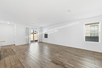 8839 E Raven Hill Wy in Tucson, AZ - Building Photo - Building Photo