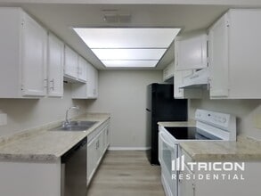 5136 E Evergreen St in Mesa, AZ - Building Photo - Building Photo