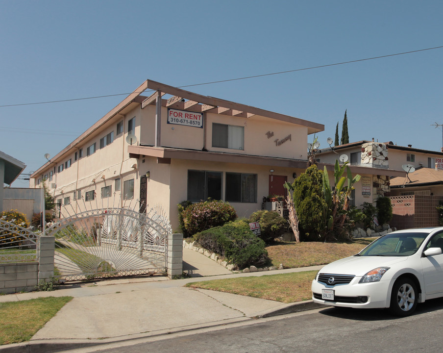 211 E. Tamarack Ave. in Inglewood, CA - Foto de edificio