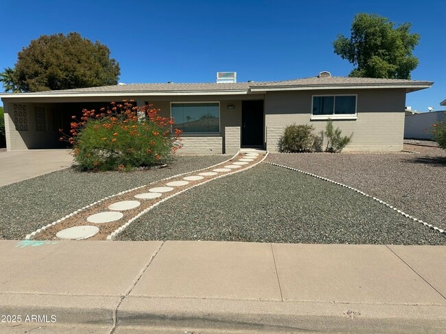6246 E Adobe Rd in Mesa, AZ - Foto de edificio - Building Photo