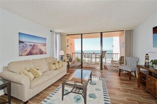 506 Gulf Blvd, Unit 301 in Indian Rocks Beach, FL - Building Photo