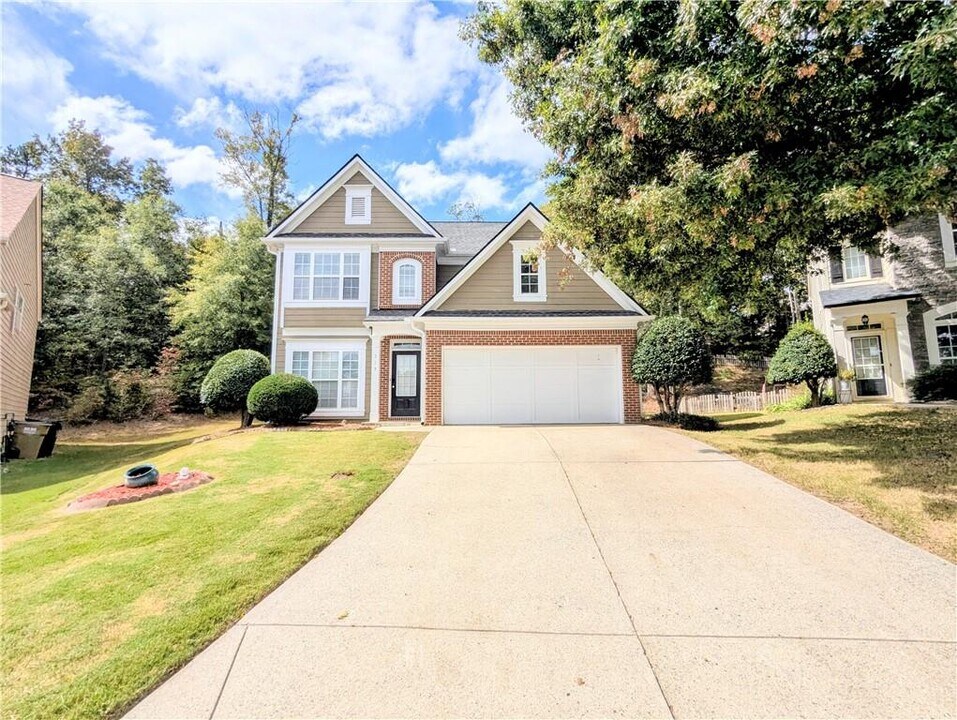 515 Morning Dove Ln in Suwanee, GA - Building Photo