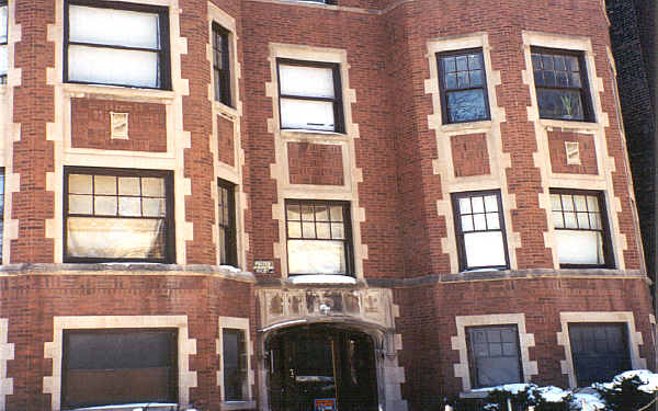 8152 S Maryland Ave in Chicago, IL - Building Photo