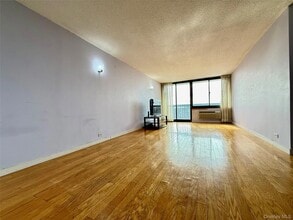150-38 Union Tpke, Unit 10L in Queens, NY - Building Photo - Building Photo