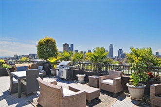 1125 E Olive St in Seattle, WA - Building Photo - Building Photo