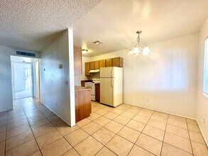 1185 S Alamo Ave in Tucson, AZ - Building Photo - Building Photo