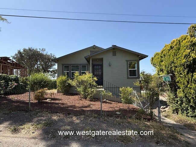 1360 Skillman Ln in Petaluma, CA - Building Photo - Building Photo