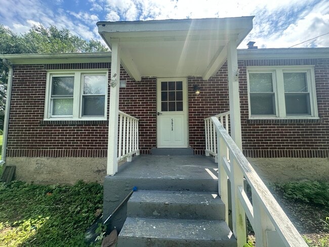 5028 Grammes Rd in Orefield, PA - Building Photo - Building Photo