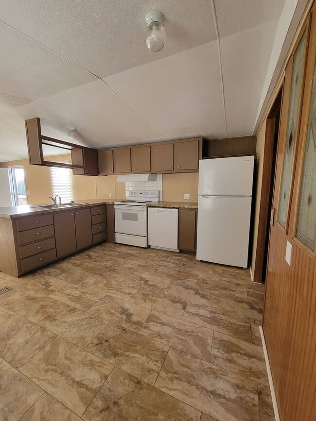 910 Legacy Ln in Haw River, NC - Building Photo - Building Photo