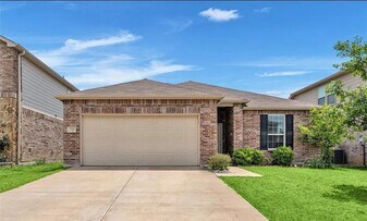 2336 Bermont Red Ln in Fort Worth, TX - Building Photo