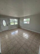 775 Snead Cir in West Palm Beach, FL - Building Photo - Building Photo