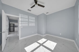 104 Harry Ave S in Lehigh Acres, FL - Building Photo - Building Photo