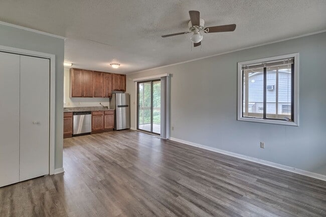 138 Cochran Rd in Clemson, SC - Building Photo - Building Photo