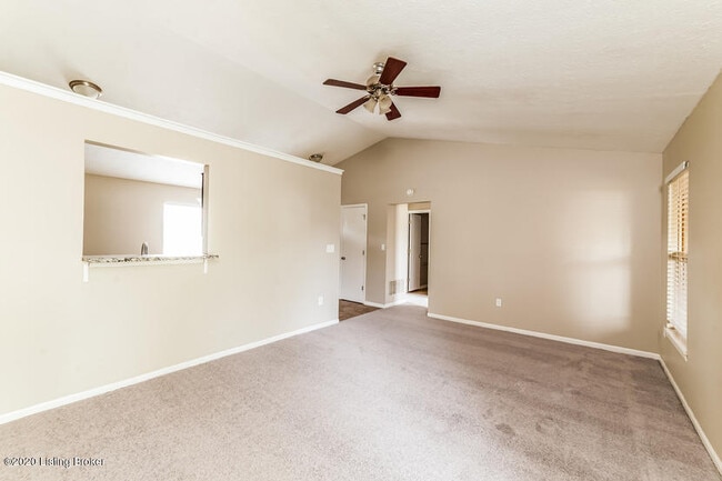 9625 Combs Ln in Louisville, KY - Building Photo - Building Photo